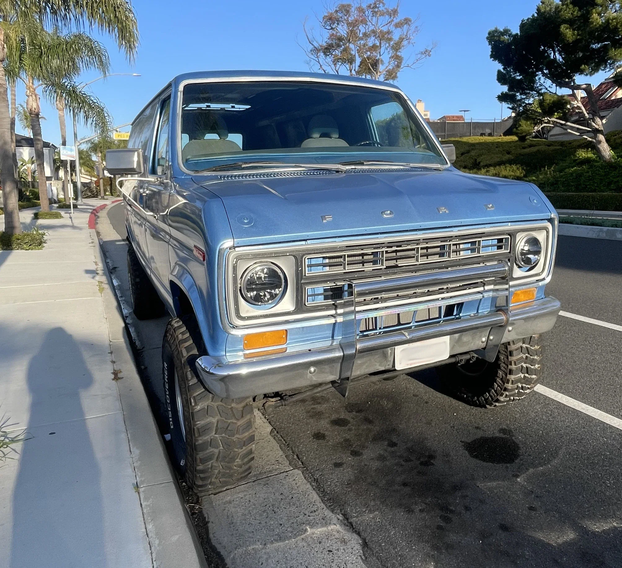 Ford-E-350-and-econoline-350-van-1978-Blue-Black-3