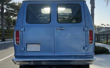 Ford-E-350-and-econoline-350-van-1978-Blue-Black-6