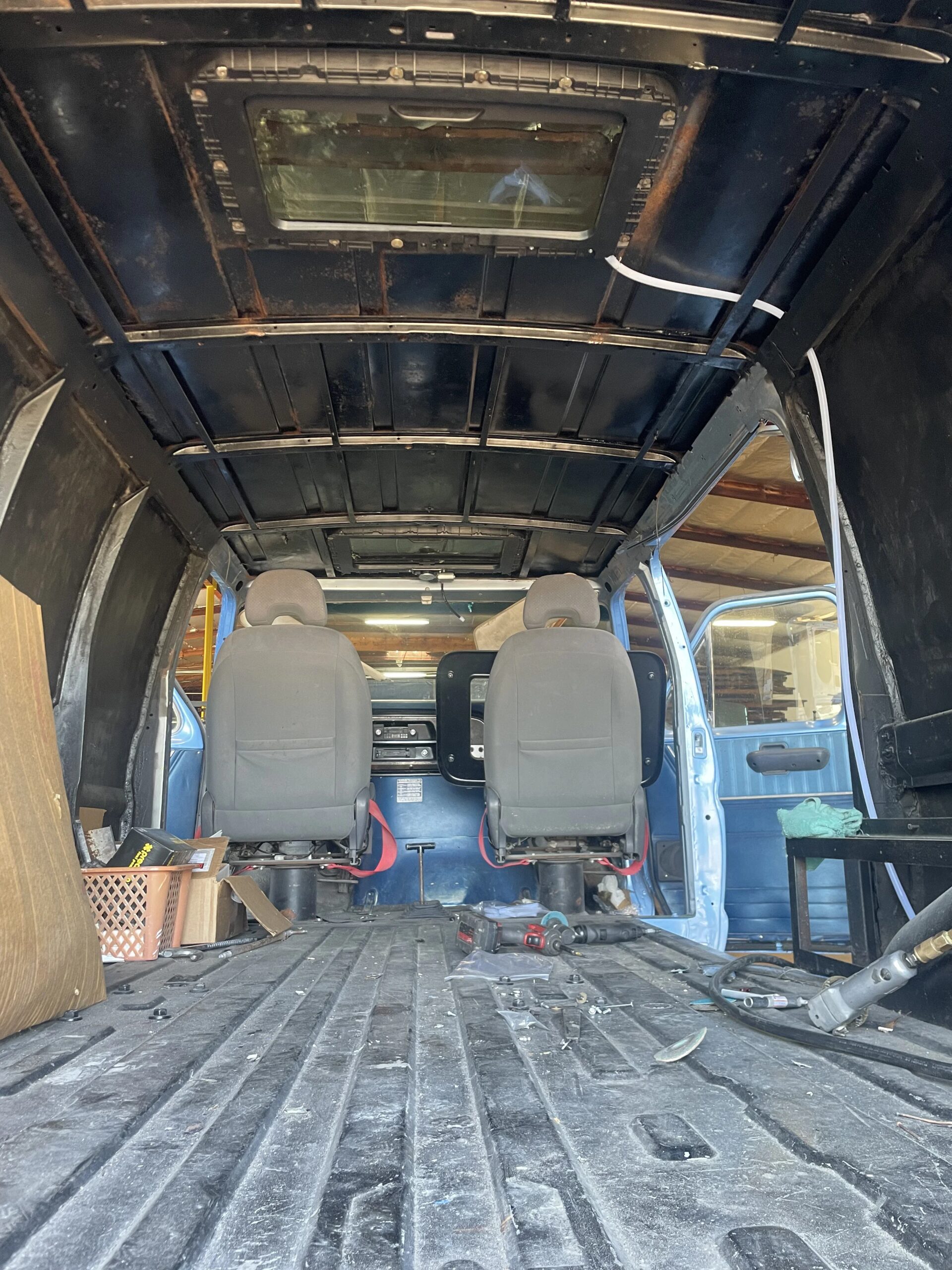 Ford-E-350-and-econoline-350-van-1978-Blue-Black-8