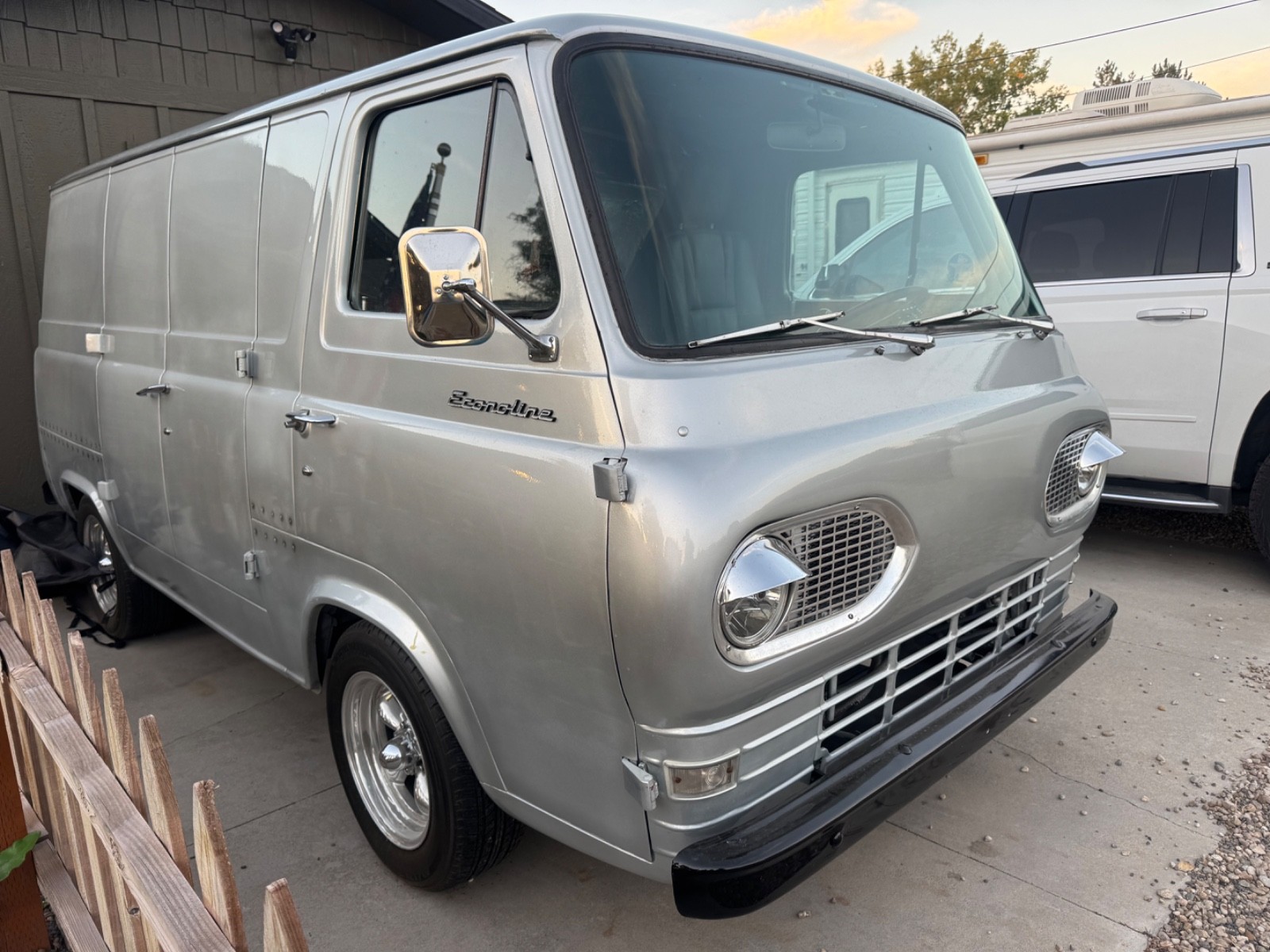 Ford-E-Series-Van-1961