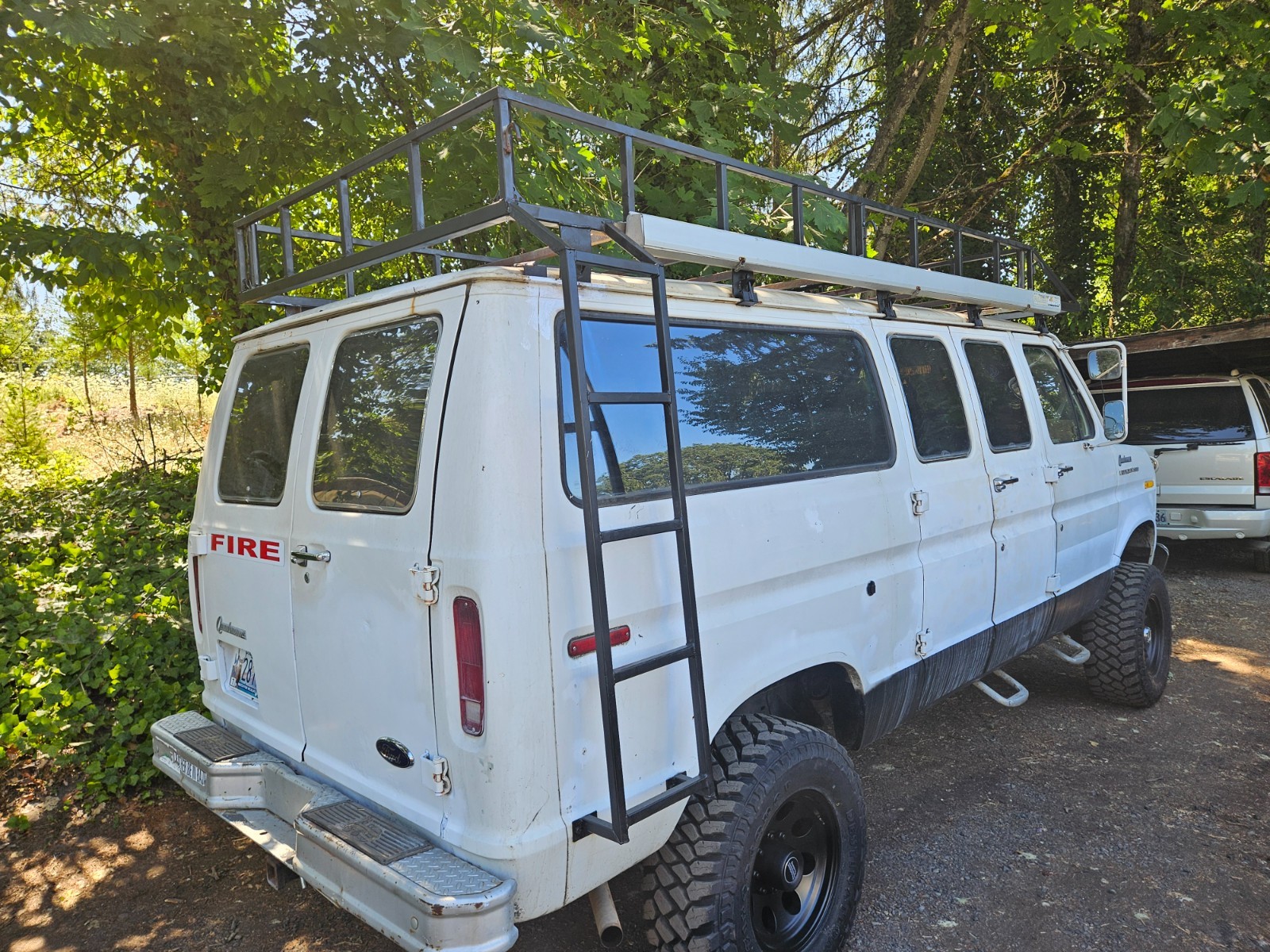 Ford-E-Series-Van-1985-2