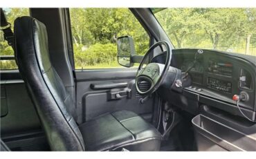 Ford-E-Series-Van-1992-30