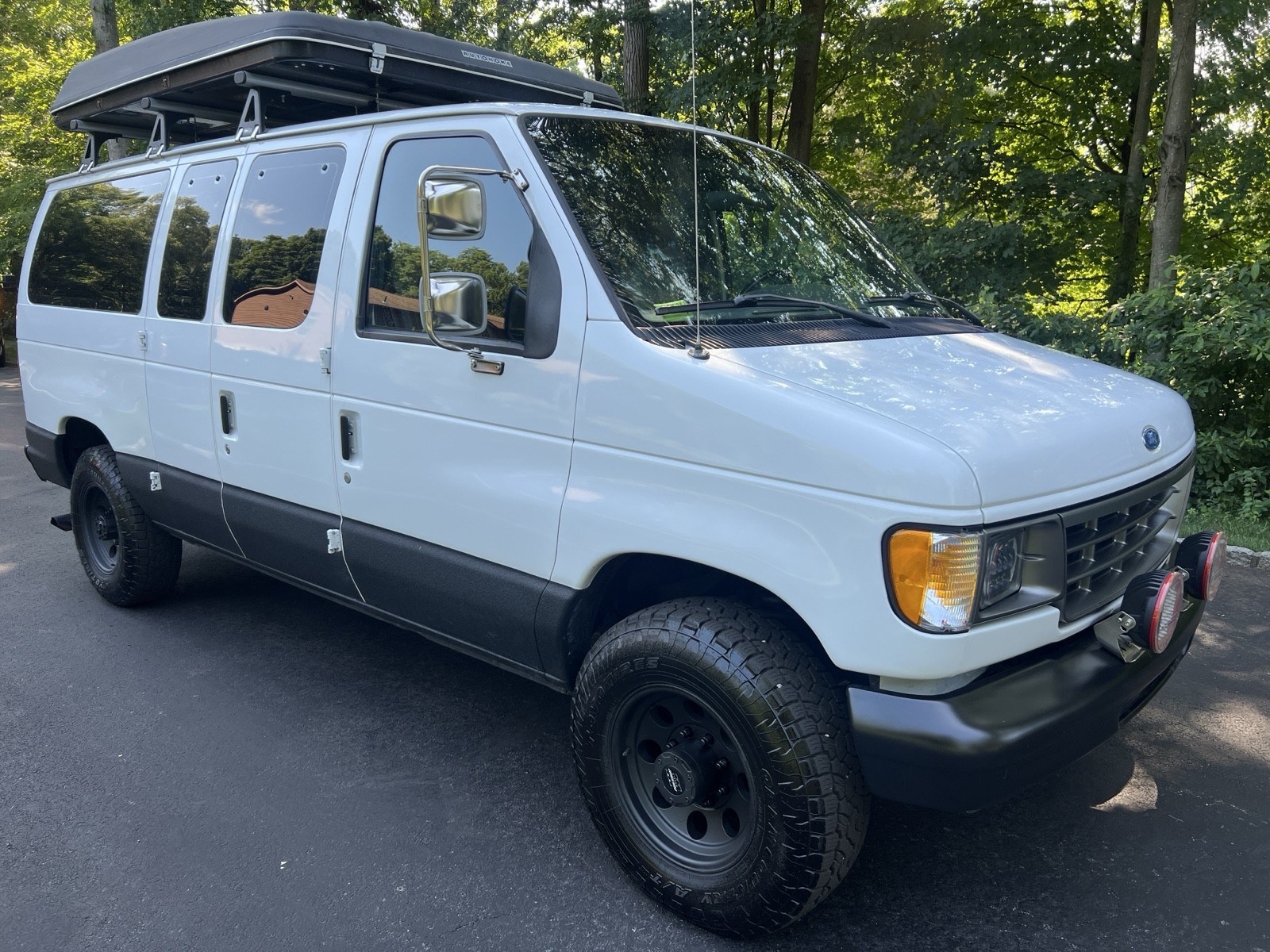 Ford-E-Series-Van-1996-Wagon-14
