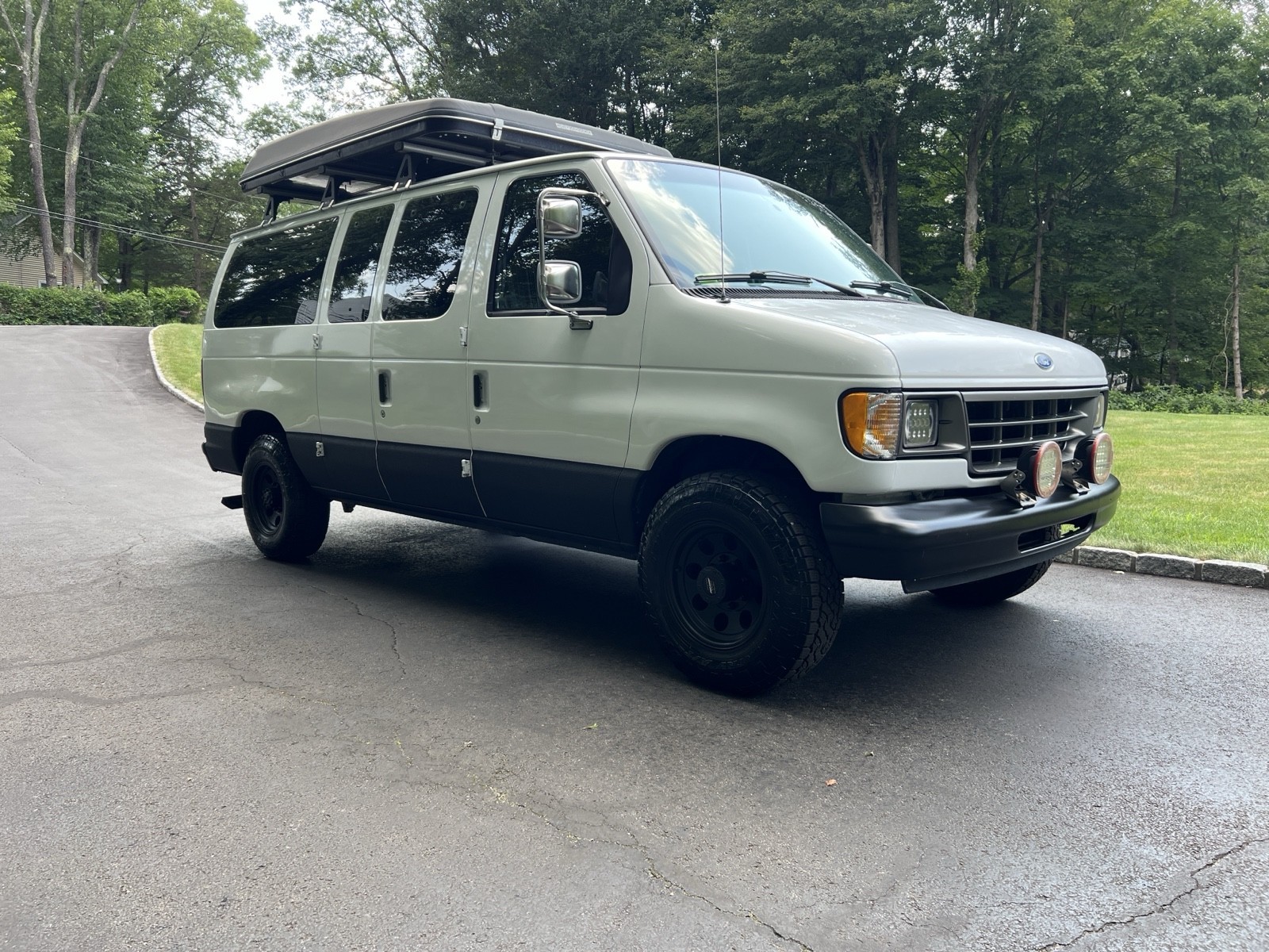 Ford-E-Series-Van-1996-Wagon-6