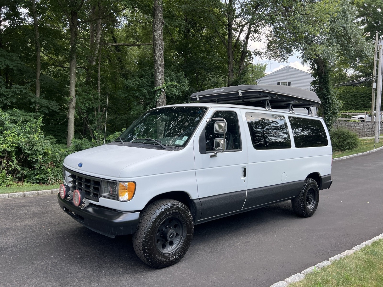Ford-E-Series-Van-1996-Wagon-9