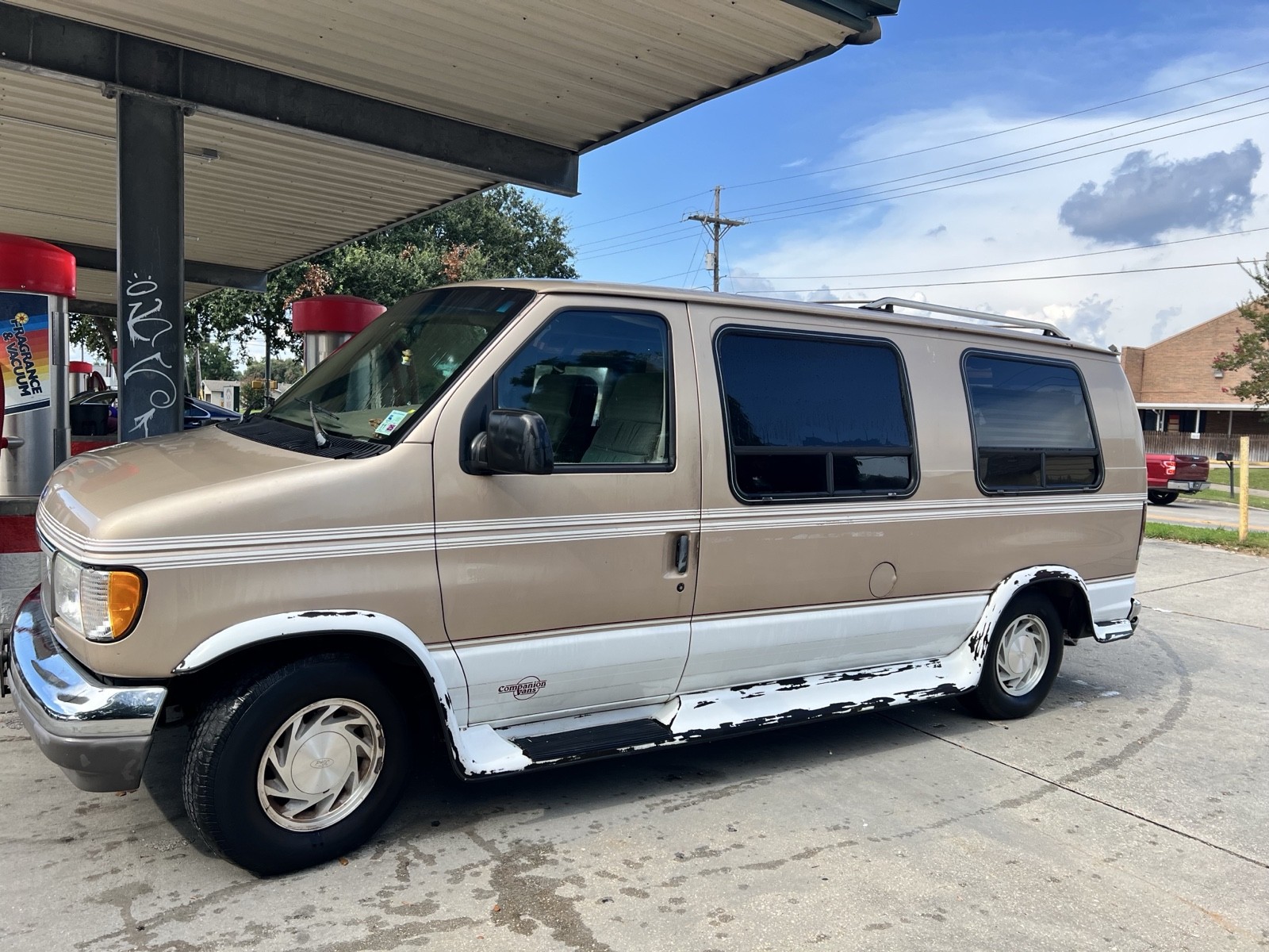 Ford-E-Series-Van-1996