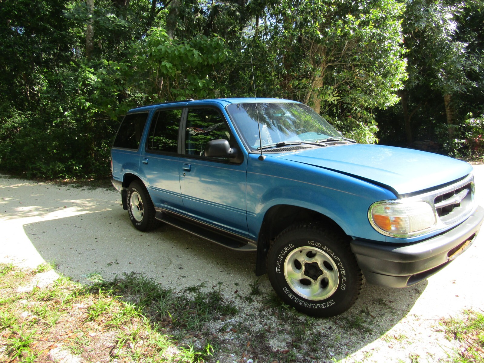Ford Explorer 1996 SUV