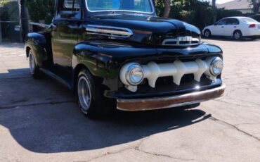 Ford-F-100-1951-Crew-Cab-Pickup-1