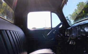 Ford-F-100-1951-Crew-Cab-Pickup-11