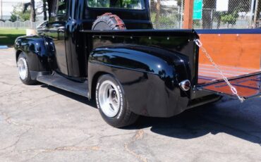 Ford-F-100-1951-Crew-Cab-Pickup-3