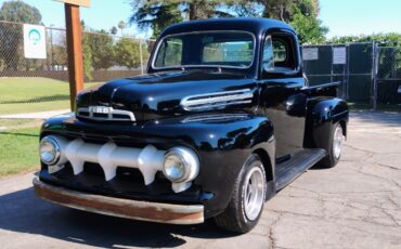 Ford-F-100-1951-Crew-Cab-Pickup