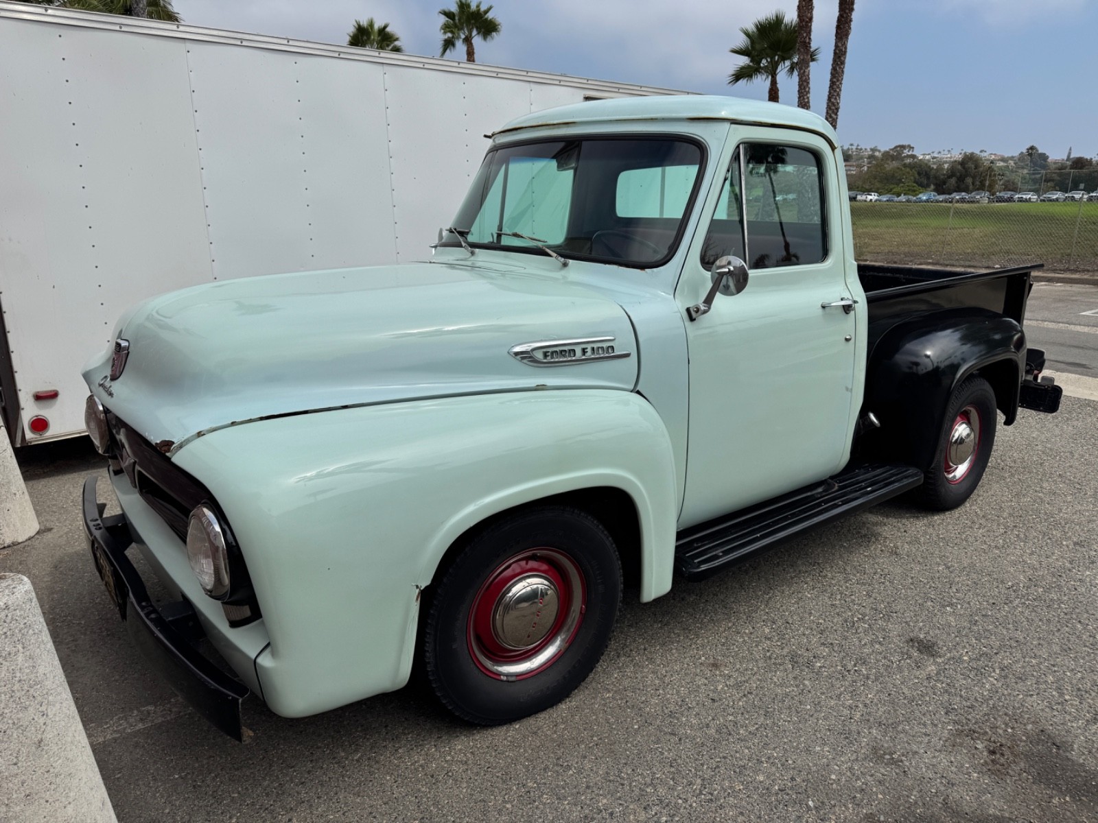 Ford-F-100-1953-Pickup-Truck-1