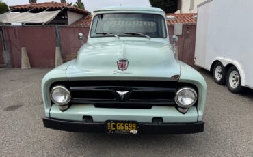 Ford-F-100-1953-Pickup-Truck-22