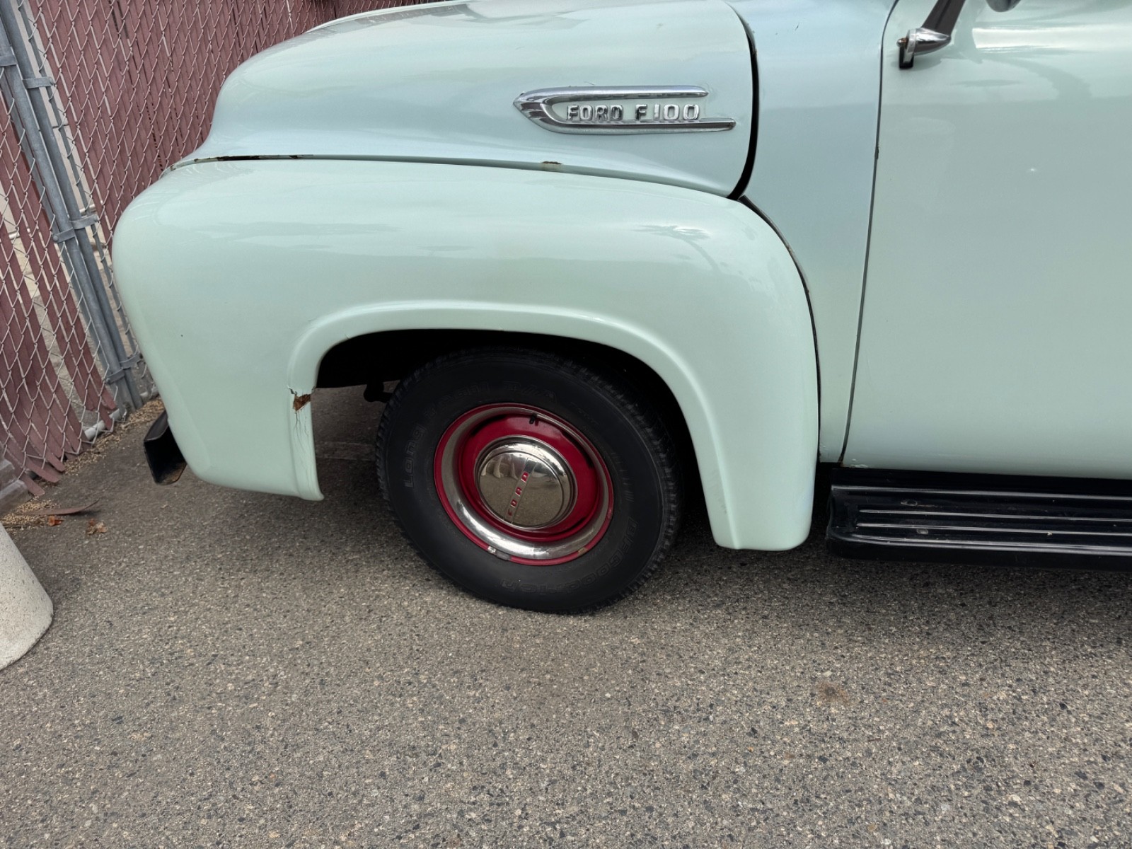 Ford-F-100-1953-Pickup-Truck-26
