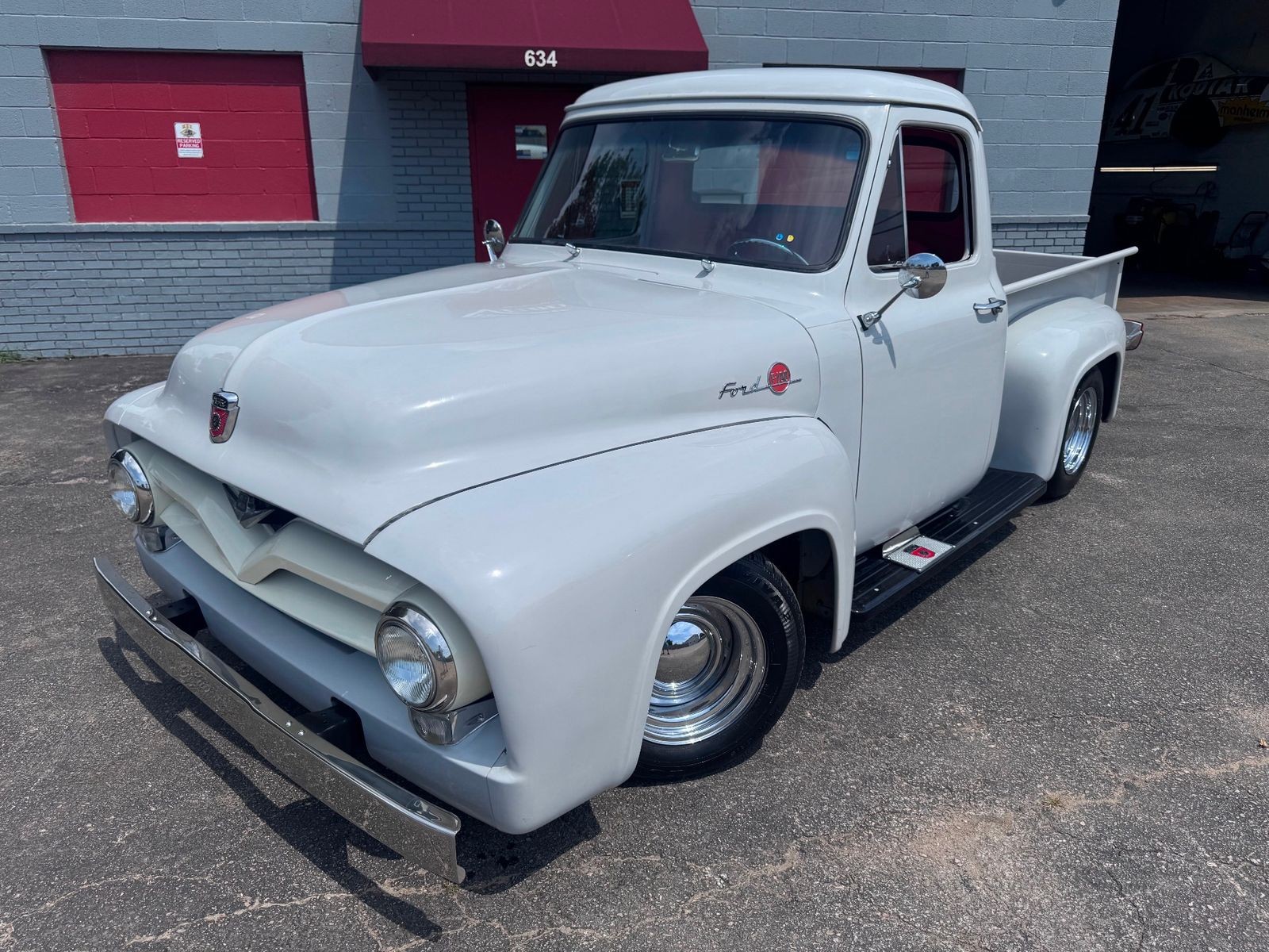 Ford-F-100-1955-Pickup-Truck-1