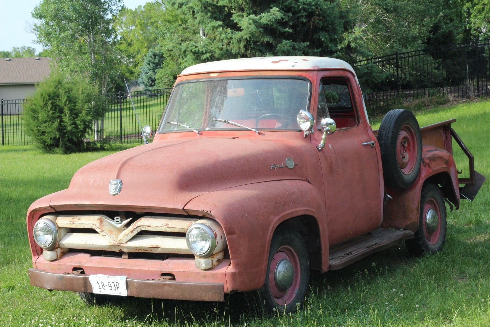 Ford-F-100-1955-Standard-Cab-Pickup-3