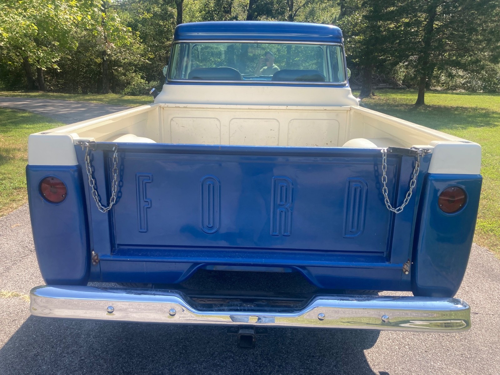 Ford-F-100-1957-Standard-Cab-Pickup-10
