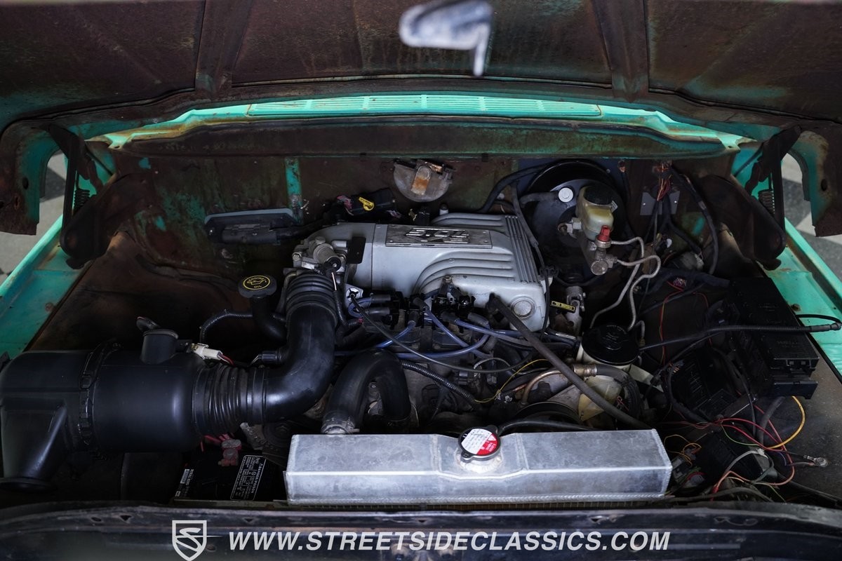 Ford-F-100-1960-Pickup-Truck-3
