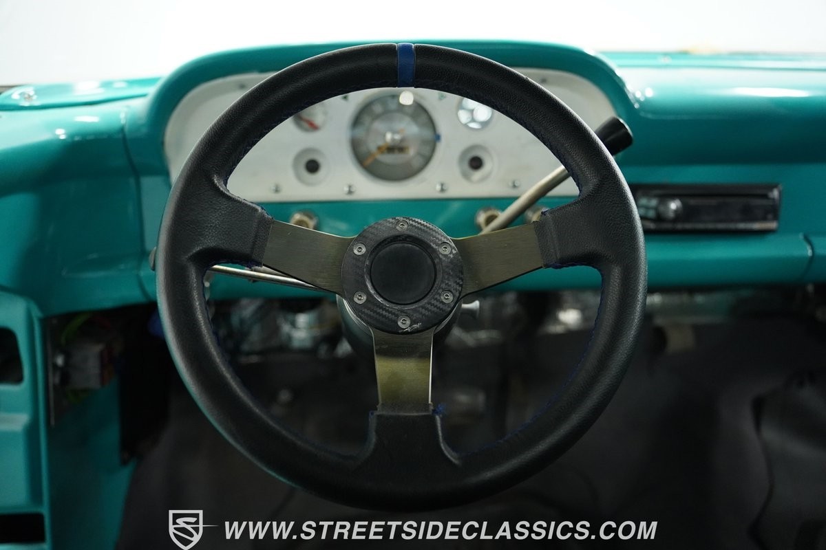 Ford-F-100-1960-Pickup-Truck-38