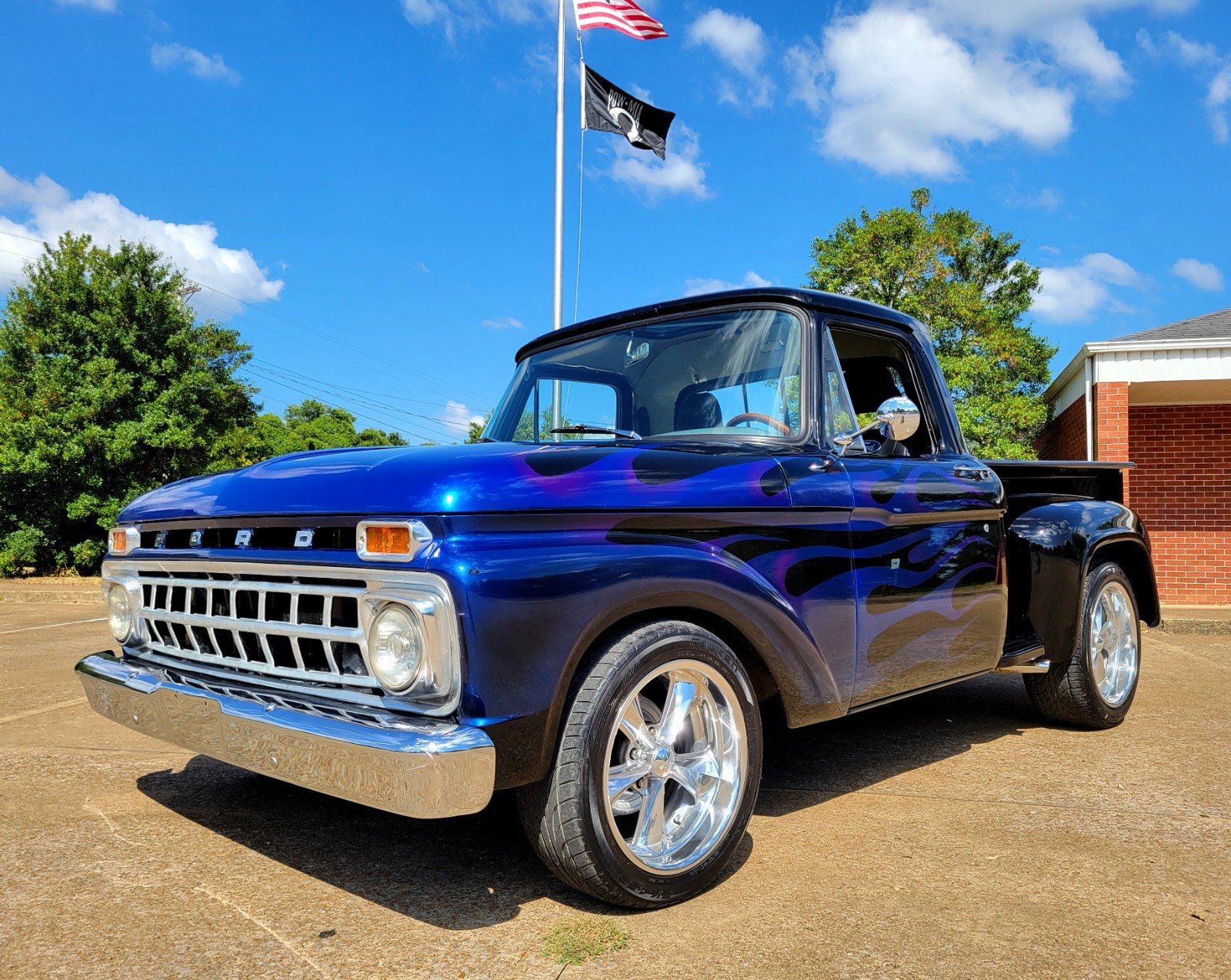 Ford-F-100-1965-Standard-Cab-Pickup-10