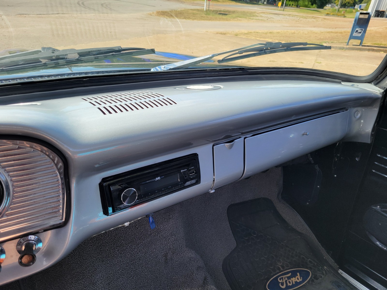 Ford-F-100-1965-Standard-Cab-Pickup-21