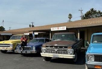 Ford-F-100-1966-Black-2
