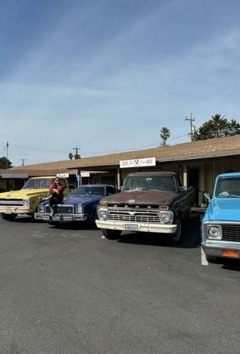 Ford-F-100-1966-Black-2