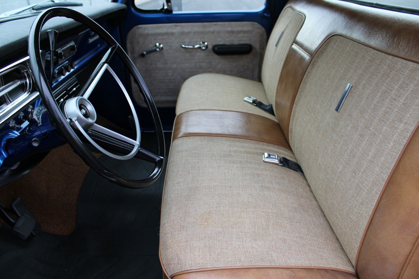 Ford-F-100-1967-Pickup-Truck-24