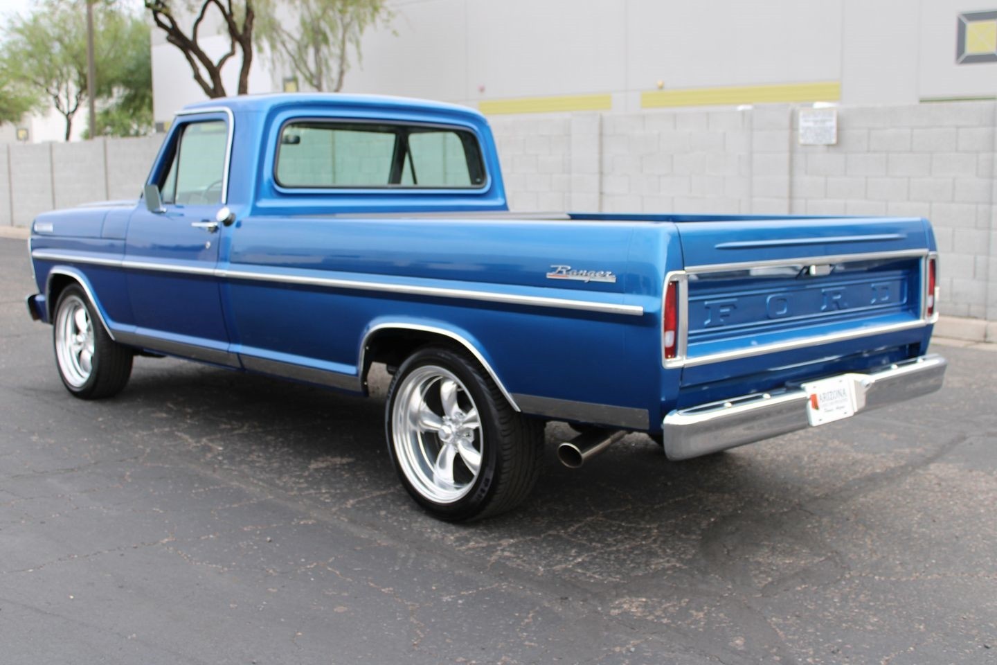 Ford-F-100-1967-Pickup-Truck-7