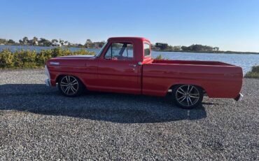 Ford-F-100-1967-Red-10