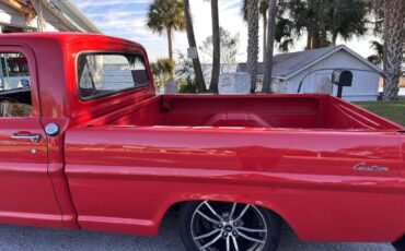 Ford-F-100-1967-Red-7