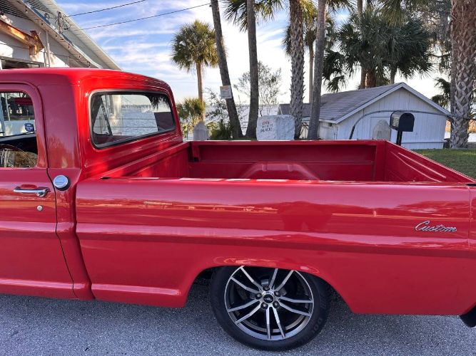 Ford-F-100-1967-Red-7