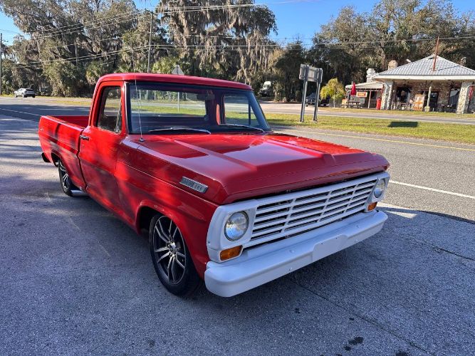 Ford-F-100-1967-Red-8