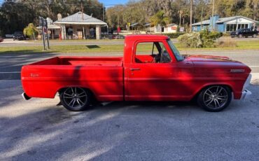 Ford-F-100-1967-Red-9