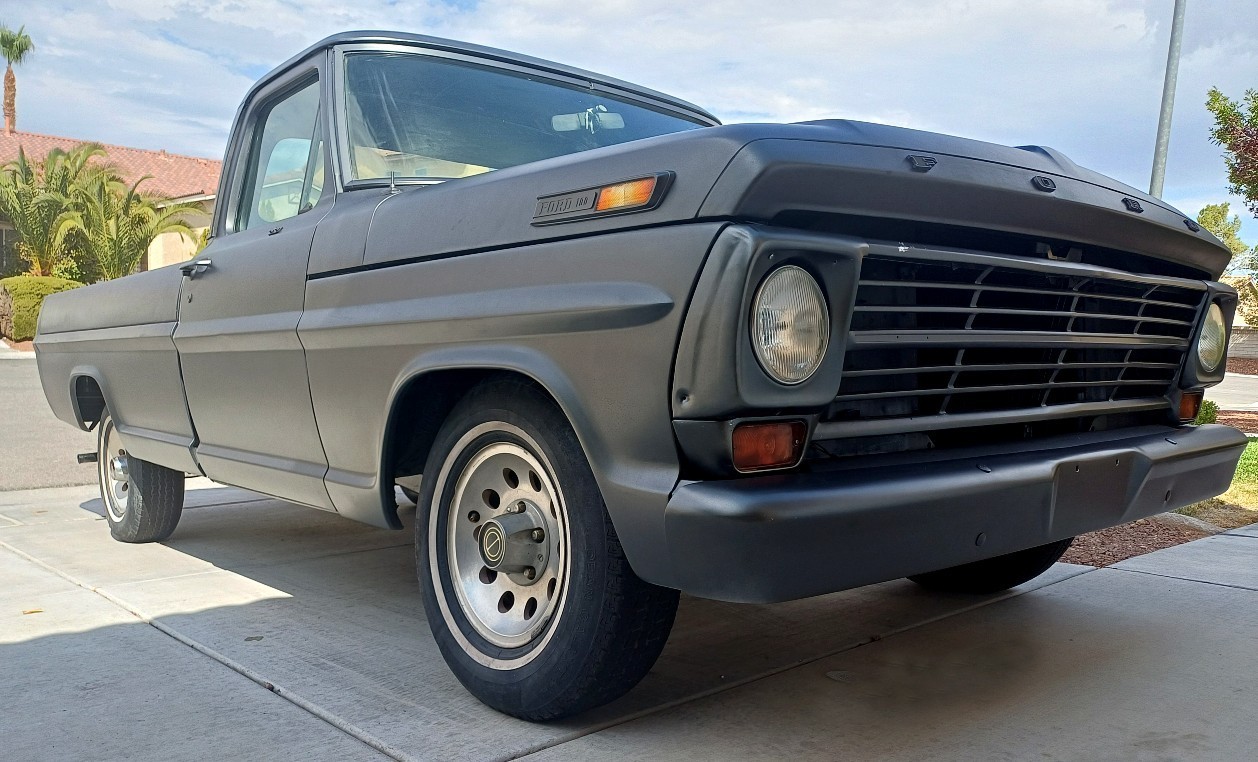 Ford-F-100-1969-Standard-Cab-Pickup-11