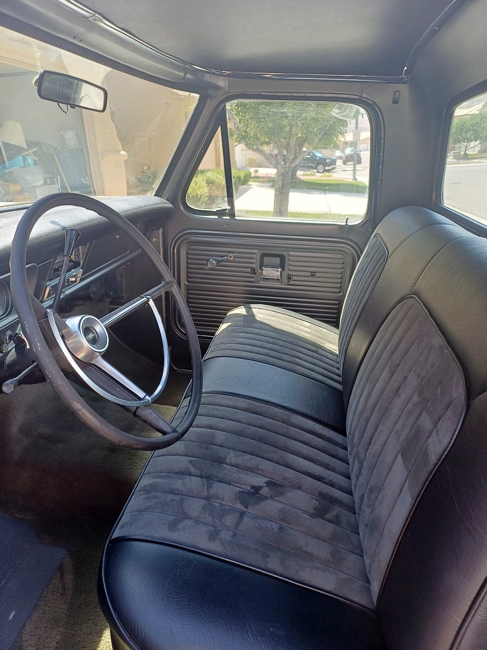 Ford-F-100-1969-Standard-Cab-Pickup-22