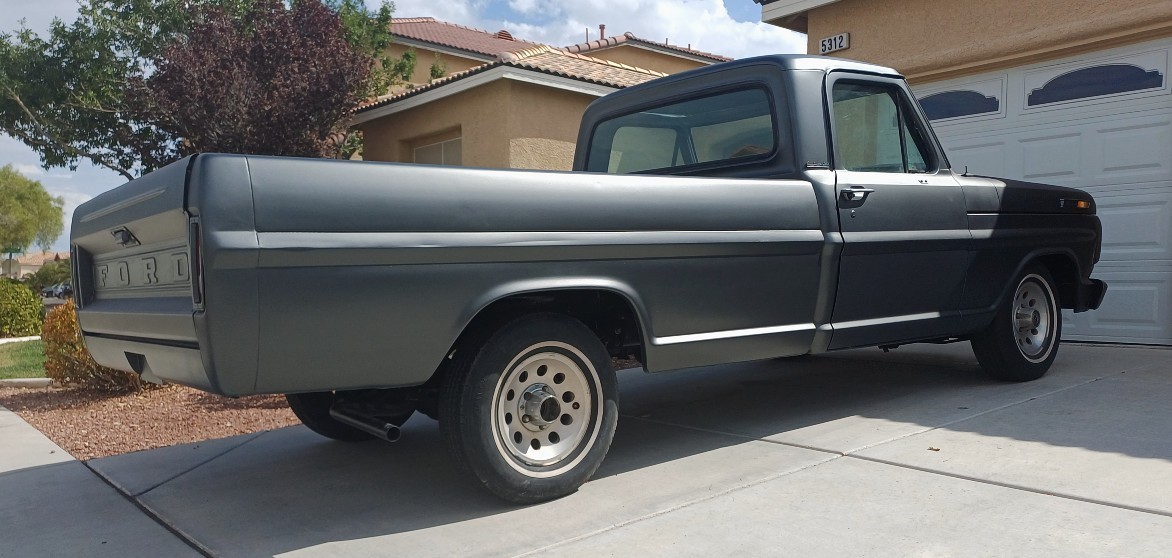 Ford-F-100-1969-Standard-Cab-Pickup-3