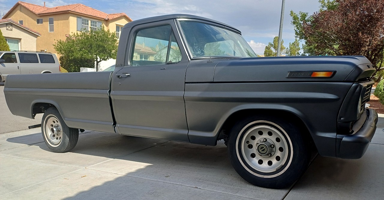 Ford-F-100-1969-Standard-Cab-Pickup-4