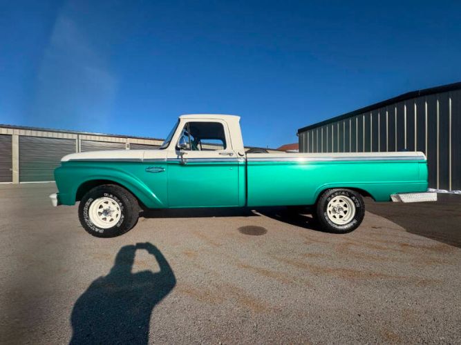 Ford-F-150-1965-Turquoise-Turquoise