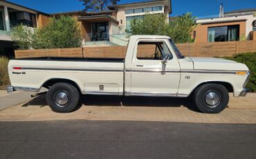 Ford-F-150-1976-Standard-Cab-Pickup-1