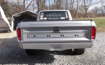 Ford-F-150-1977-Silver-14