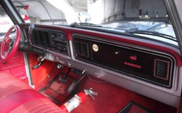 Ford-F-150-1977-Silver-7