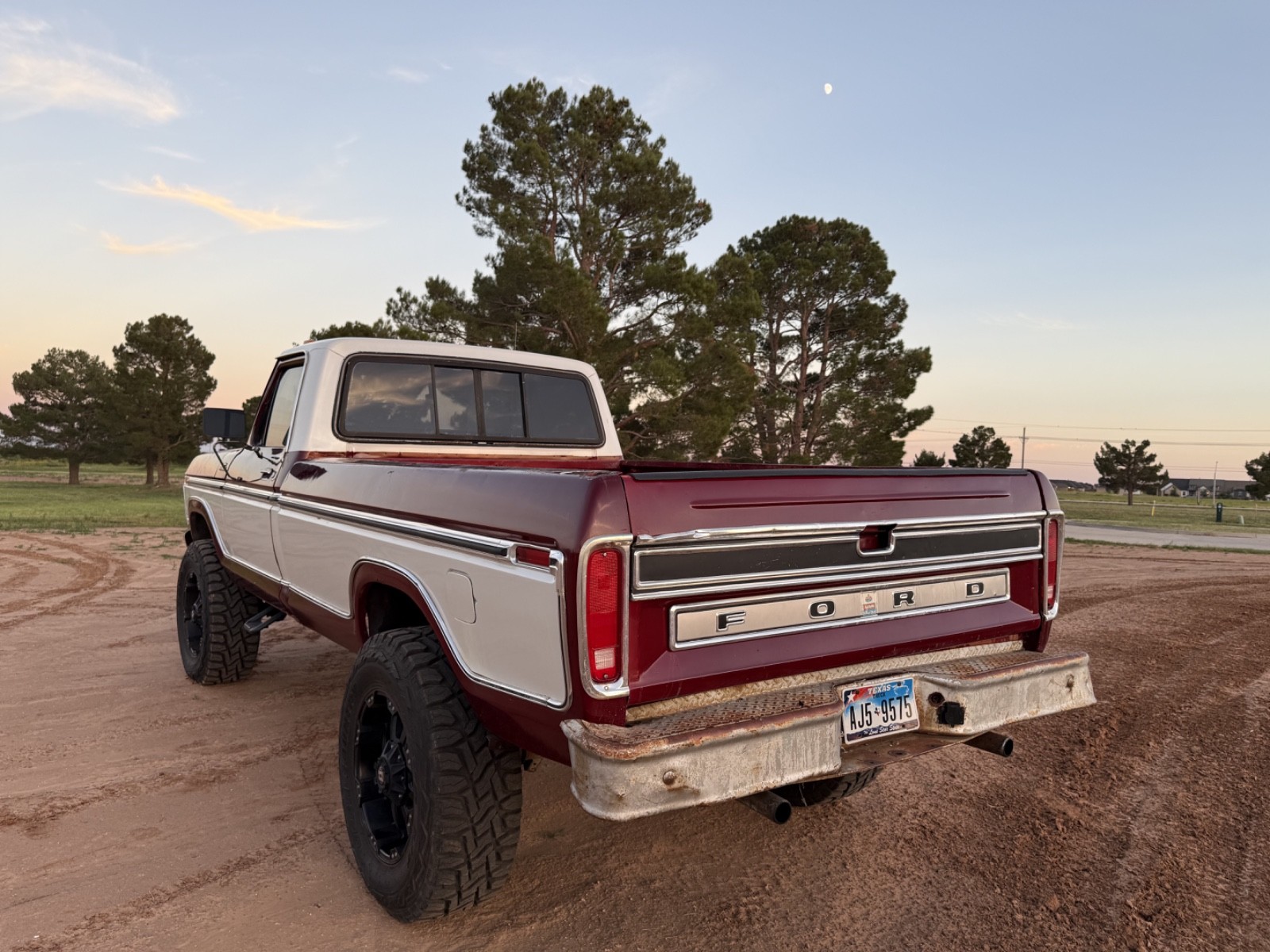 Ford-F-150-1977-Standard-Cab-Pickup-10