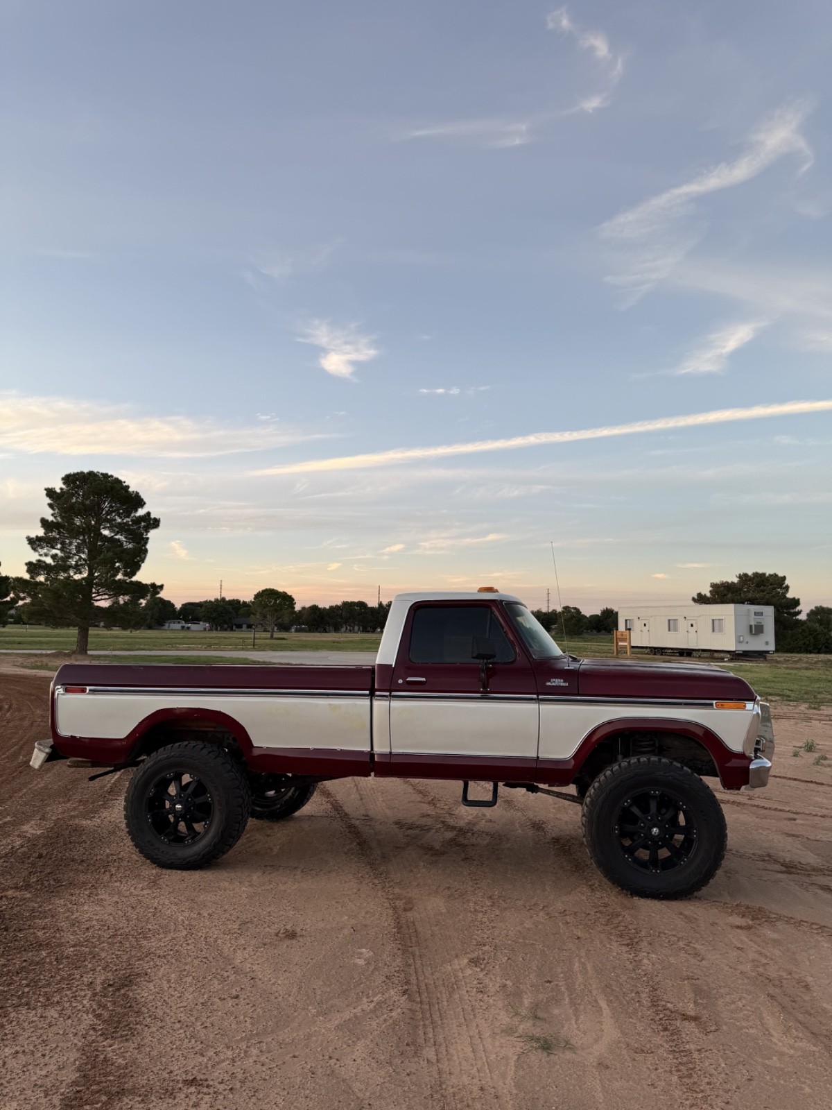 Ford-F-150-1977-Standard-Cab-Pickup-12