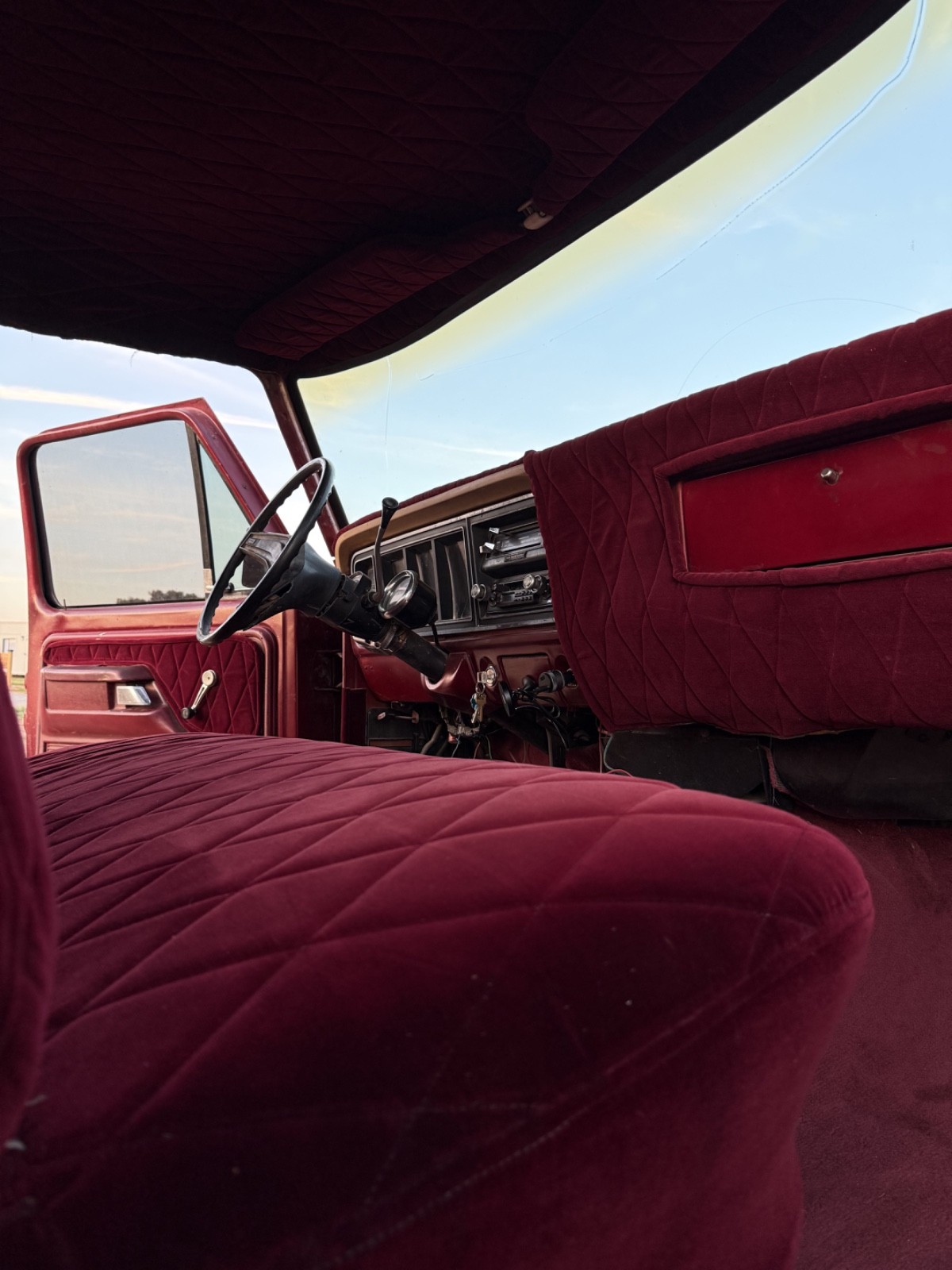 Ford-F-150-1977-Standard-Cab-Pickup-21