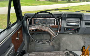 Ford-F-150-1984-Standard-Cab-Pickup-12
