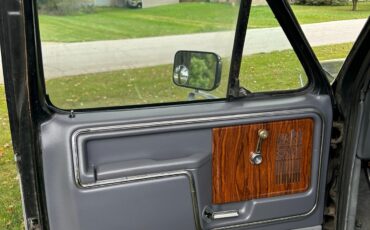 Ford-F-150-1984-Standard-Cab-Pickup-16