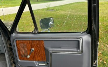 Ford-F-150-1984-Standard-Cab-Pickup-20