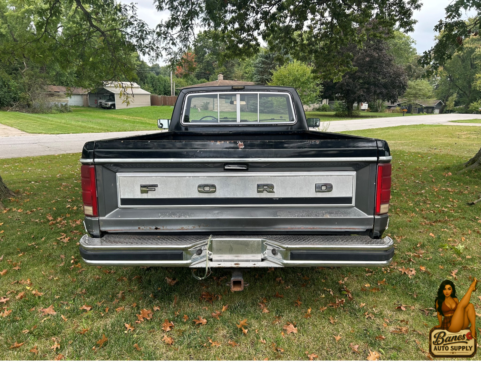 Ford-F-150-1984-Standard-Cab-Pickup-7