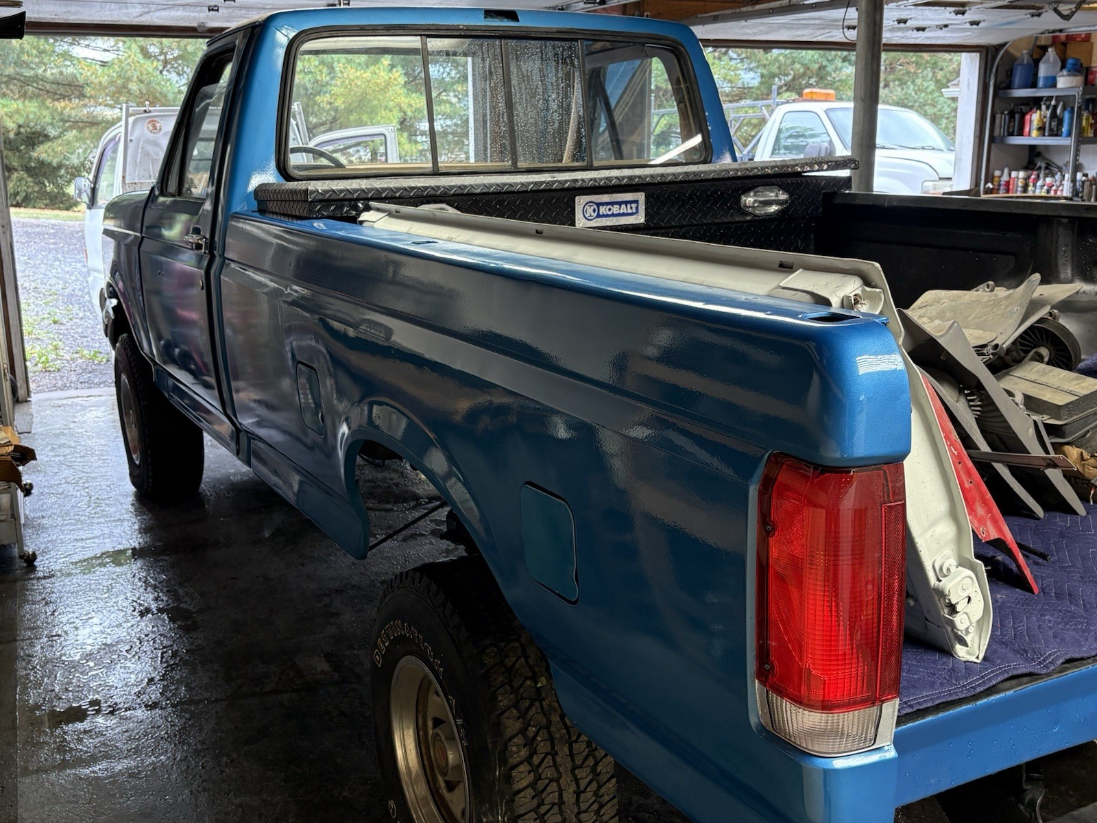 Ford-F-150-1987-Standard-Cab-Pickup-3